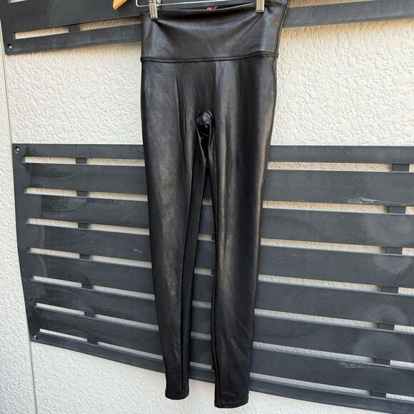 SPANX Faux Leather Leggings in Black | Small - Picture 4 of 7